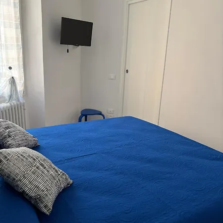 Casa Giule * 因佩里亚